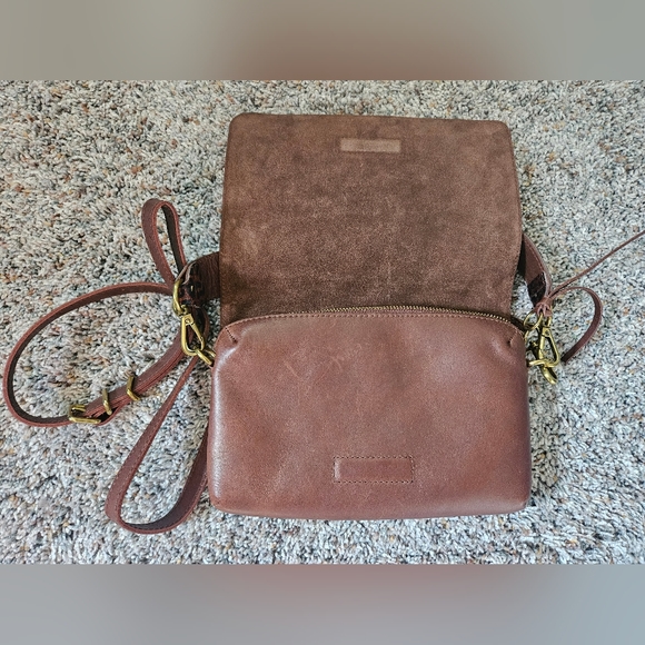 Madewell cowhide leather crossbody clutch - Picture 4 of 4